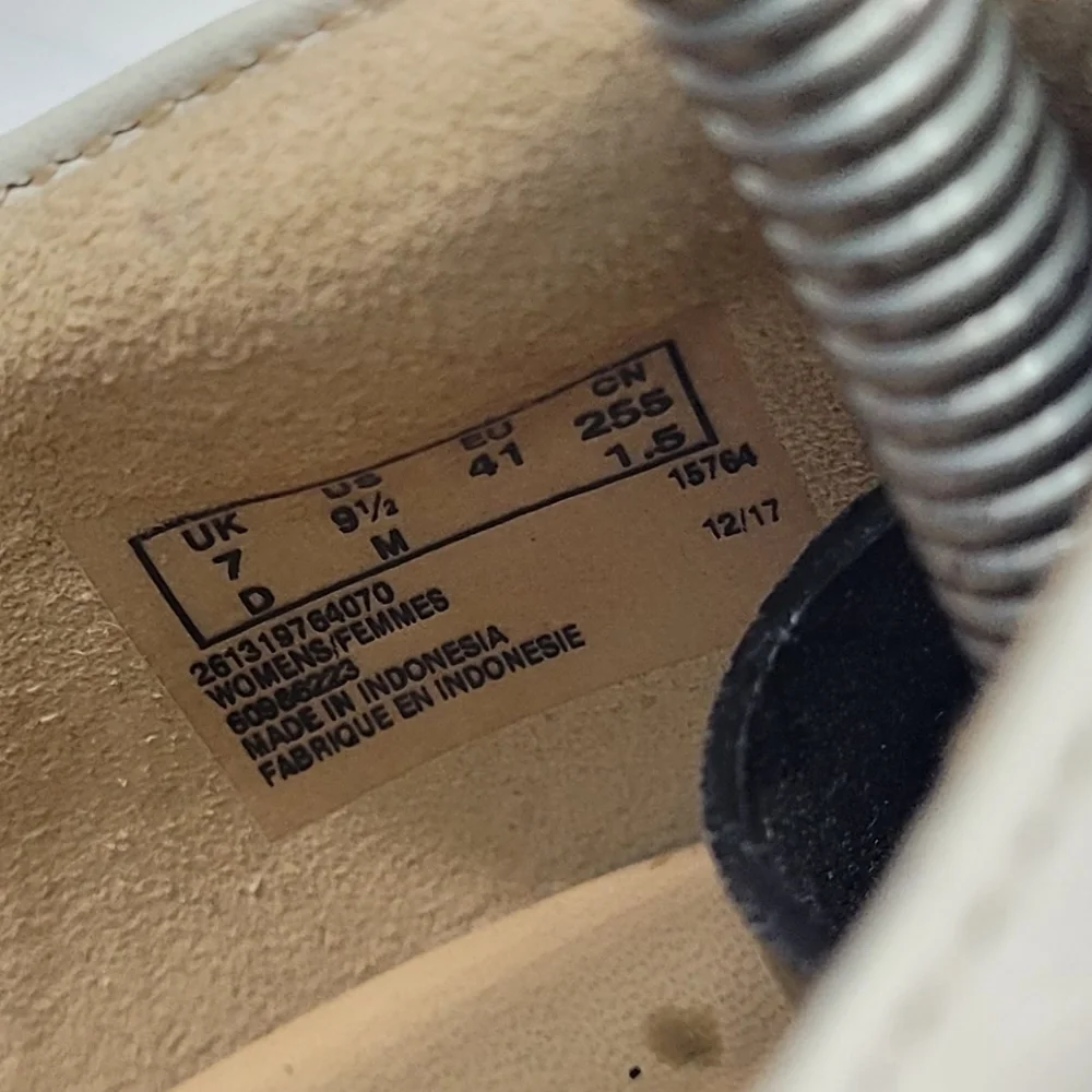 Clarks Cream Leather Platform Oxfords